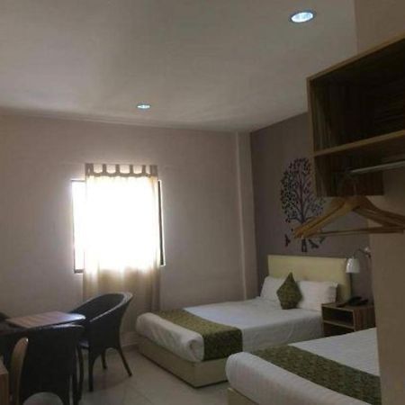 Oyo 90106 Sindbad Hotel كوالالمبور المظهر الخارجي الصورة