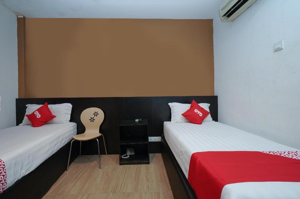 Oyo 90106 Sindbad Hotel كوالالمبور المظهر الخارجي الصورة